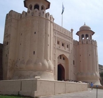 Лахор(ворота Аламгири в форте)