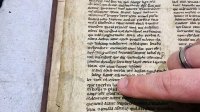 В Англии случайно нашли древнюю рукопись о короле Артуре