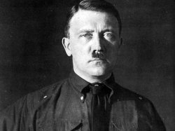 Бразильский писатель Симони Диас: "Адольф Гитлер умер в Бразилии в 1984 году"