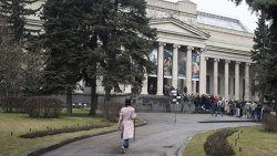 В Москве открылась выставка "Лиза и ландыши"