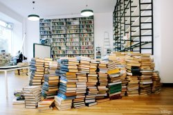 Московские библиотеки будут закупать книги по рекомендации жюри литературных премий