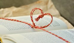 Отмечаем День всех влюблённых с книгами: 14 февраля – Международный день книгодарения